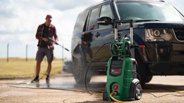 9 Best Pressure Washer for Car 2024 in India, Bosch Aquatak 140 High-Pressure Washer 2100 watt