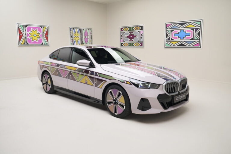 BMW i5 Art Car